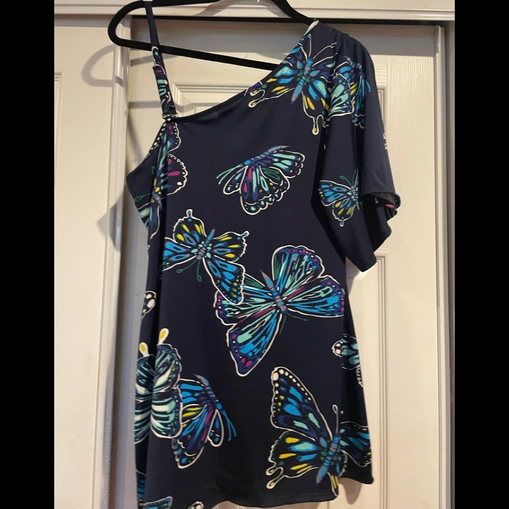 Butterfly cold shoulder/flare shirt